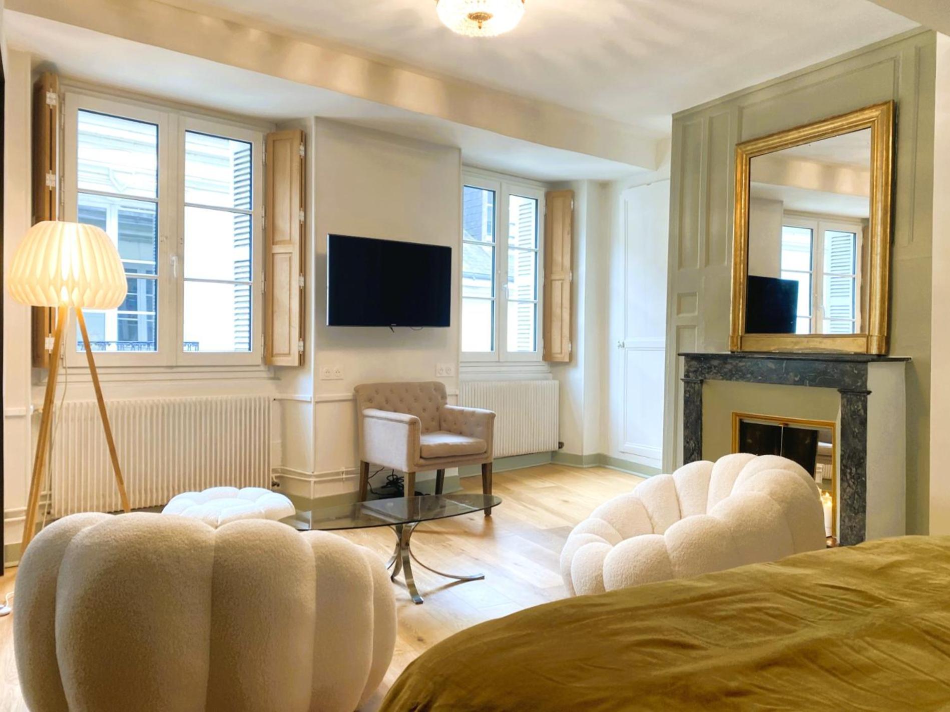 Appartement De Charme Au Coeur Du Centre Historique Tours Eksteriør bilde